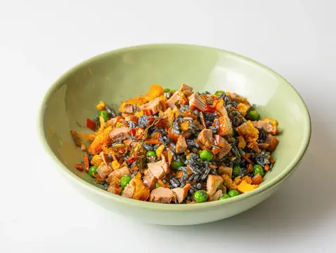 Arroz Frito Negro con Pato