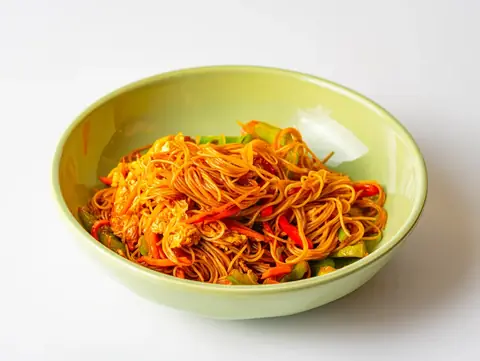 Fideo Frito con Verdura