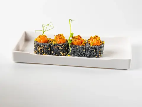 Maki Tartar de Salmón