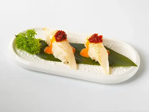 Nigiri de Pez Mantequilla Flambeado